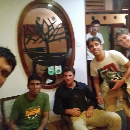Leopard City Hostel Yala 티사마하라마 외부 사진