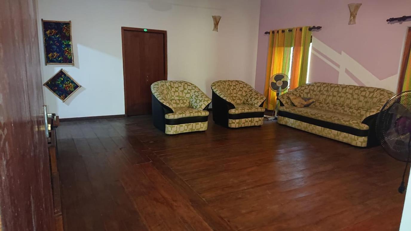 Leopard City Hostel Yala 티사마하라마 외부 사진