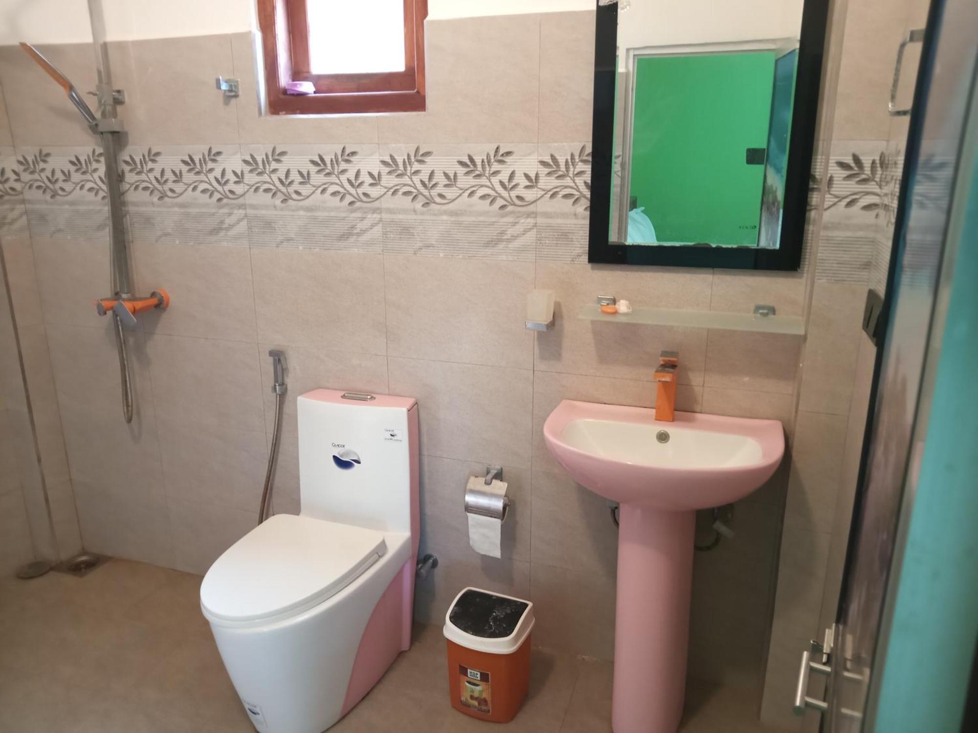 Leopard City Hostel Yala 티사마하라마 외부 사진