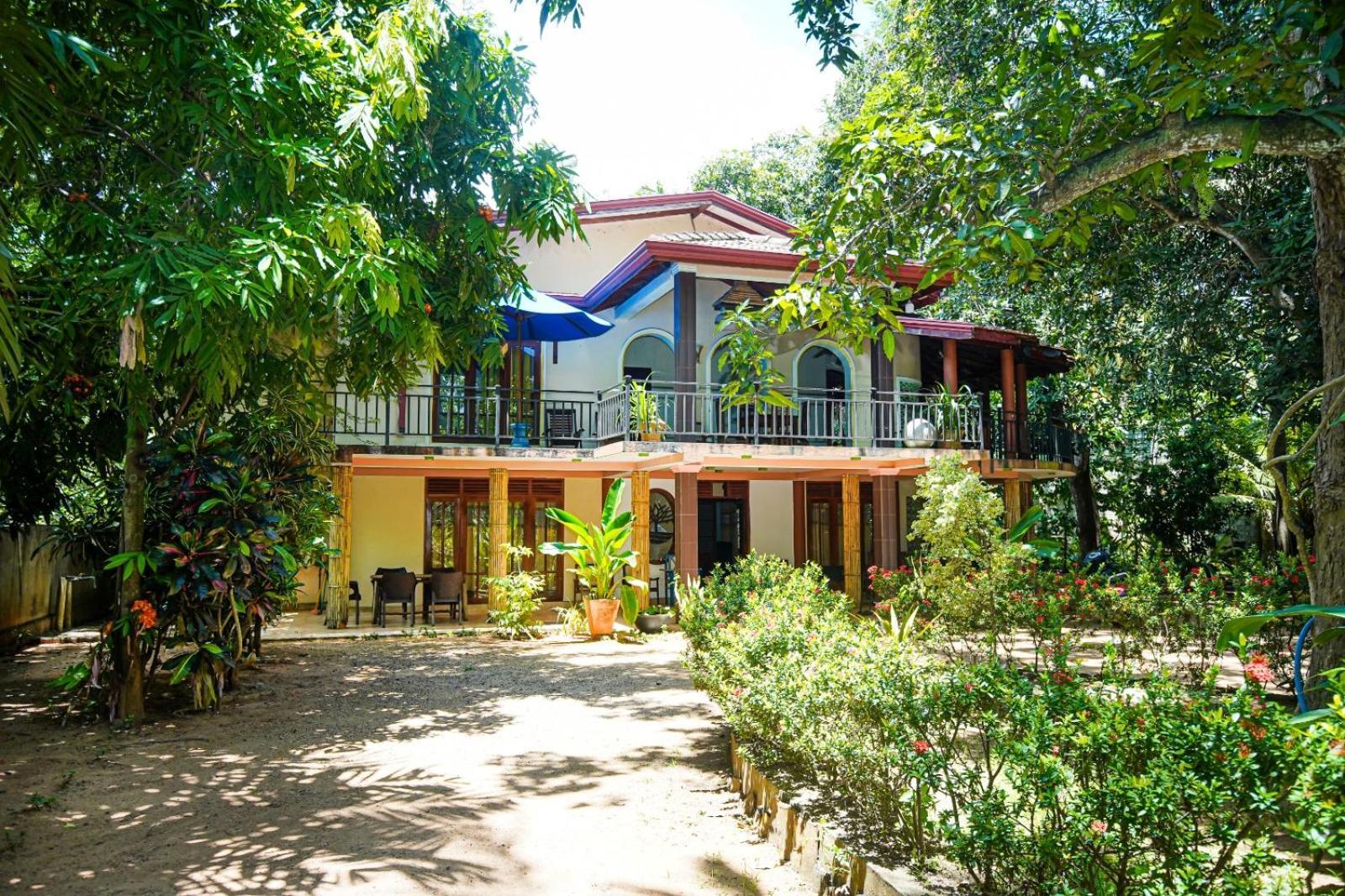 Leopard City Hostel Yala 티사마하라마 외부 사진