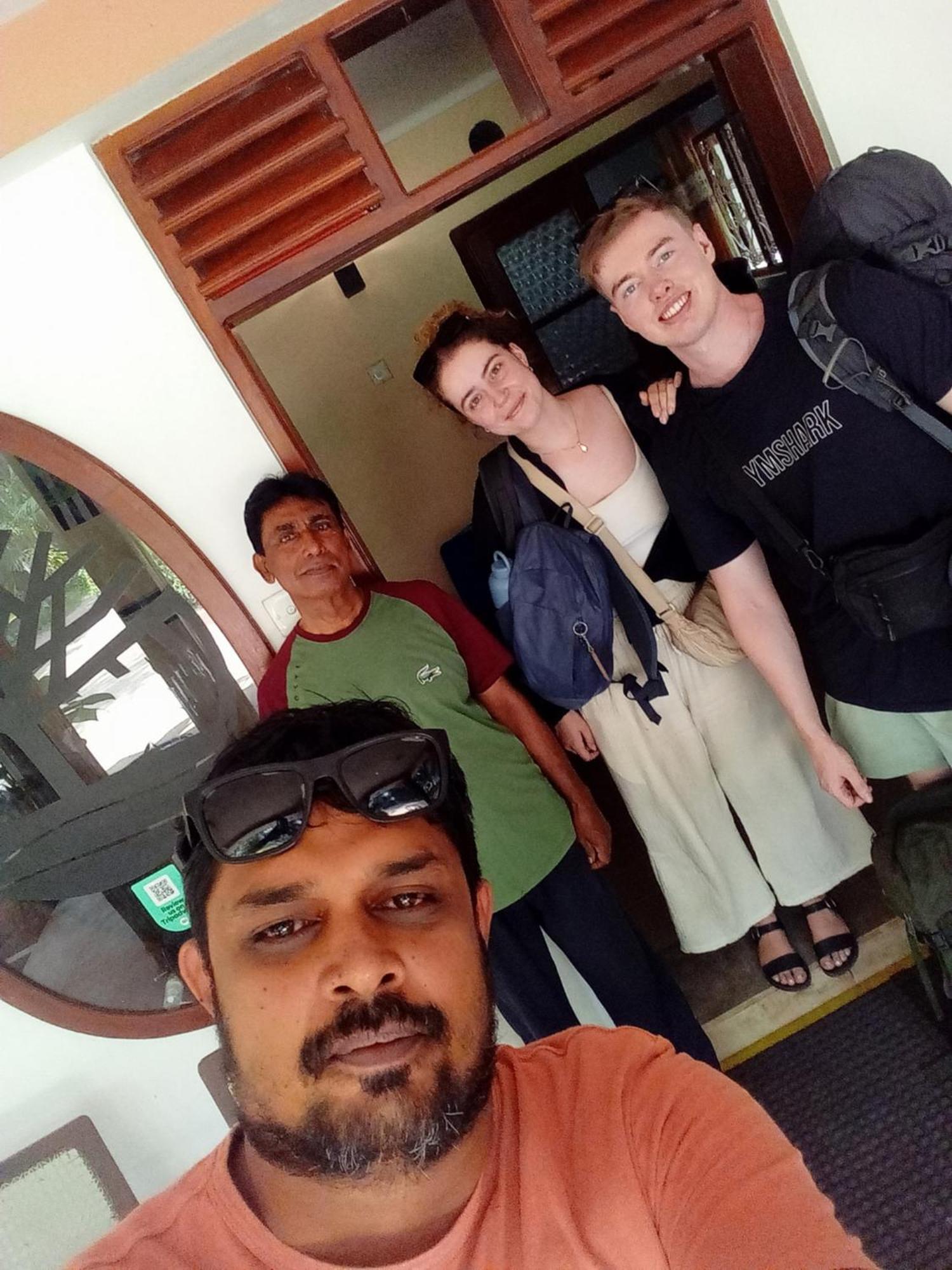 Leopard City Hostel Yala 티사마하라마 외부 사진